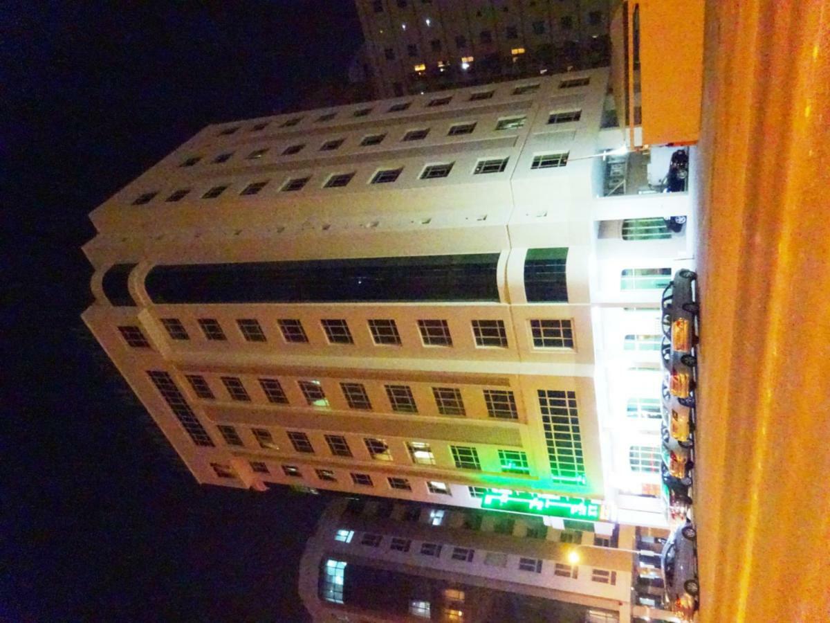 Zubara Plaza II Lägenhet Manama Exteriör bild